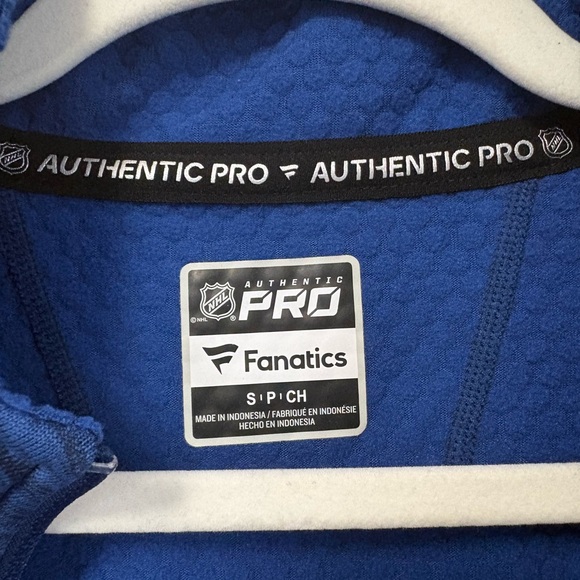 Blue Oilers Pullover - Picture 6 of 6